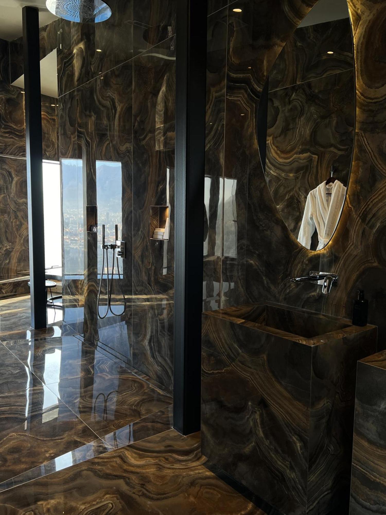Arka Art Hotel Tirana Bagian luar foto Bathroom