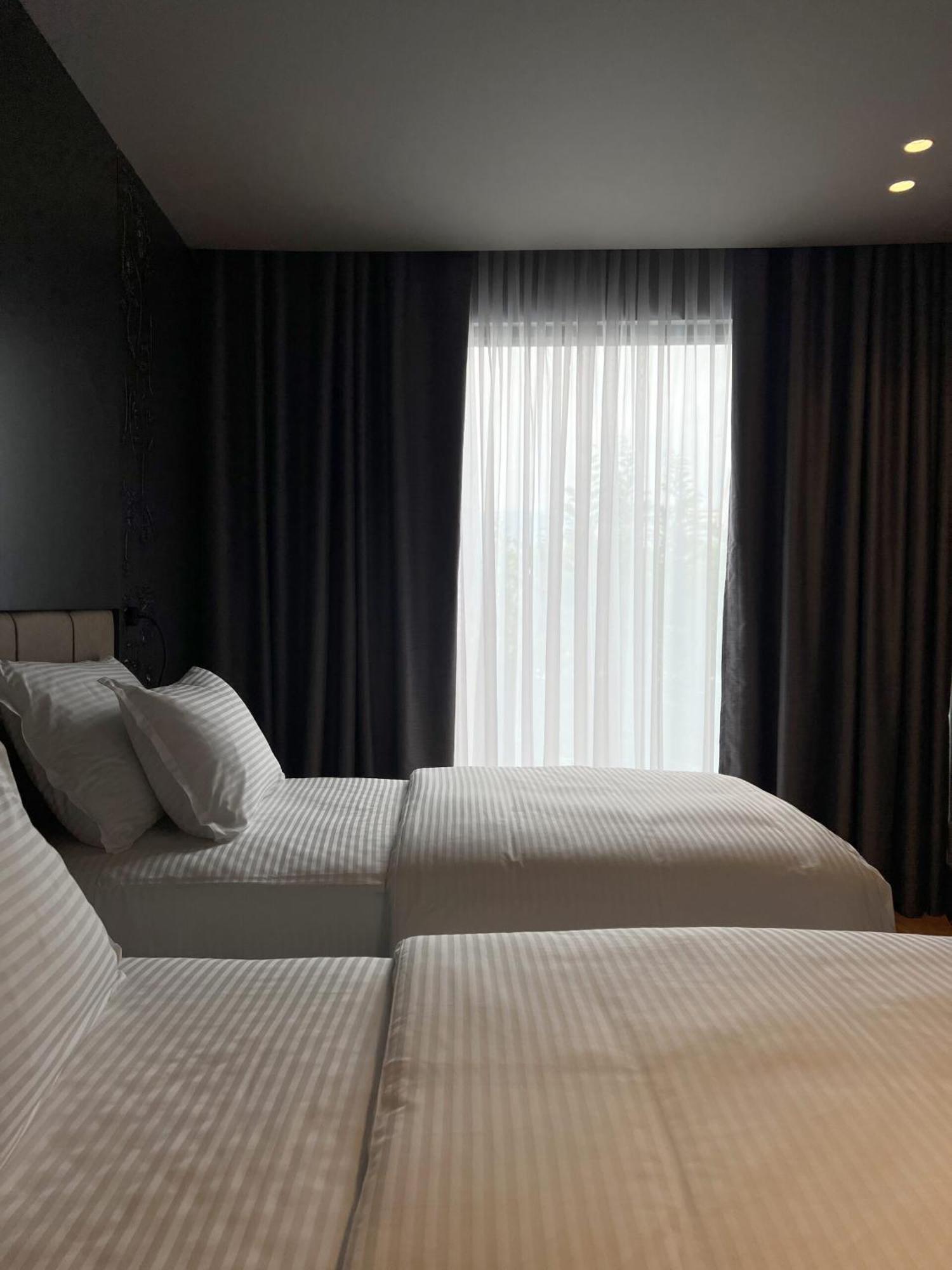 Arka Art Hotel Tirana Bagian luar foto